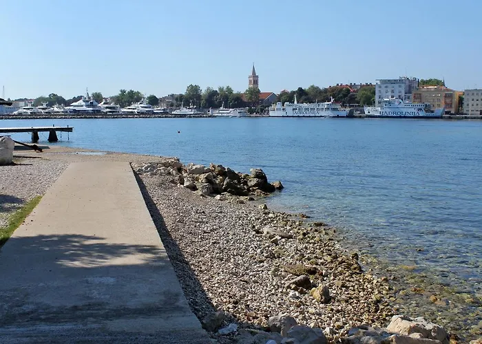 Apartment With Parking Space - 21919 Zadar