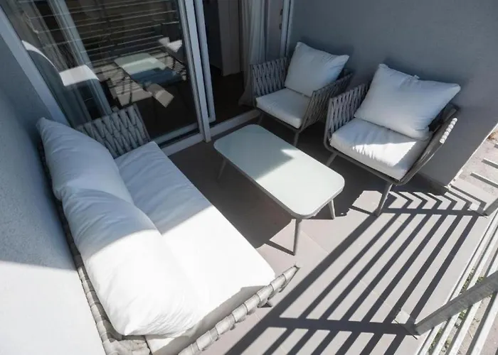 Apartment With Parking Space - 21919