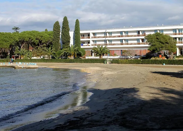 Apartment With Parking Space - 21919 Zadar