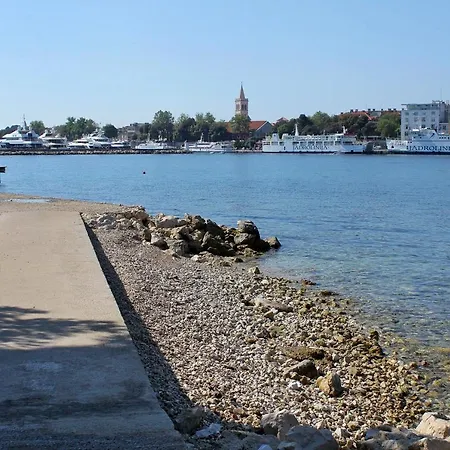 Apartment With A Parking Space - 21919 Zadar