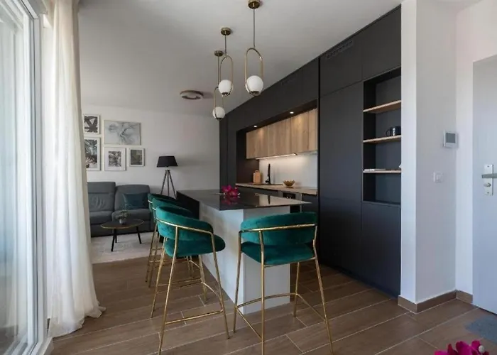 With Parking Space - 21919 Zadar